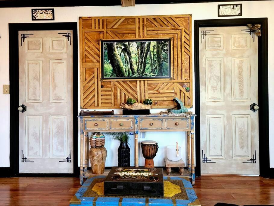 Villa Cozy Af Jungle-House Hideaway à Tampa Extérieur photo